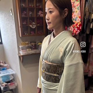 11月の着付け👘

#訪問着の着付け
#お宮参り
#写真撮影