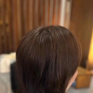 7月のお客様✂️

アメリカから帰国🇺🇸
いつも、この機会にご来店頂くお客様😊
1年ぶりのカット
20㎝程カットして、かなりの毛量調整で軽くなりました✌️

いつもありがとうございます😊

#エレガントウルフレイヤー 
#ミントアッシュ 
#アメリカから帰国 
#予約優先