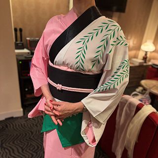 お盆中のお仕事

今年のお盆4日間は、某お店の踊りのお着付けのお仕事です。

お盆期間中は、お客様を阿波踊り雰囲気でお迎えされるそうです✨

ステキです💖