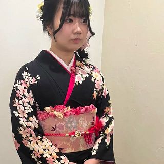 12月の前撮り撮影📸

撮影用のお着付けのお仕事をさせて頂きました。