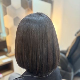 4月のお客様✂️

半年ぶりのストレートでのご来店
JKです💖

実は！
Mrs.のライブチケットが当たったらしく…今月、国立へ行くそうです🥰
楽しんで来て下さいね♪♪♪