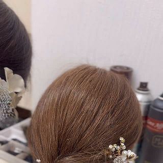 次回の婚礼のお手伝いの準備✨

髪飾りによって、雰囲気変わりますよね🥰

#着付け承ります
#ヘアーセット 
#和装スタイル
#ひとりサロン
#予約優先