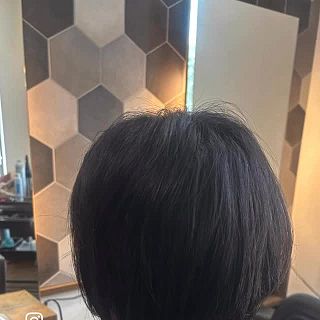 4月のお客様✂️

2月➡️ストレートパーマ
4月➡️カット

いつもありがとうございます😊

#予約優先 
#ひとりサロン