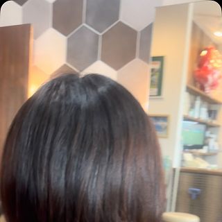 7月のお客様✂️

クセ強！悩み…😭
なので☝️
ストレートパーマでツヤツヤ✨

次回はカラーです！