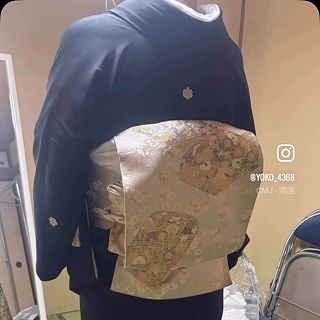 黒留袖の着付け👘

婚礼のお手伝い
新郎、新婦の母の着付け

素敵な一日になりますよう…✨✨